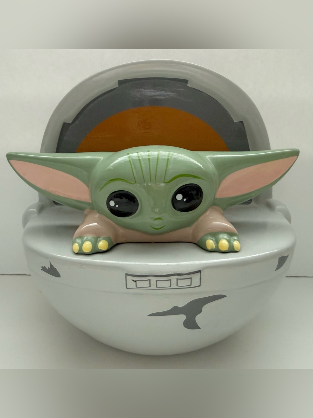 Star Wars The Mandalorian themed bank features Grogu (Baby Yoda)